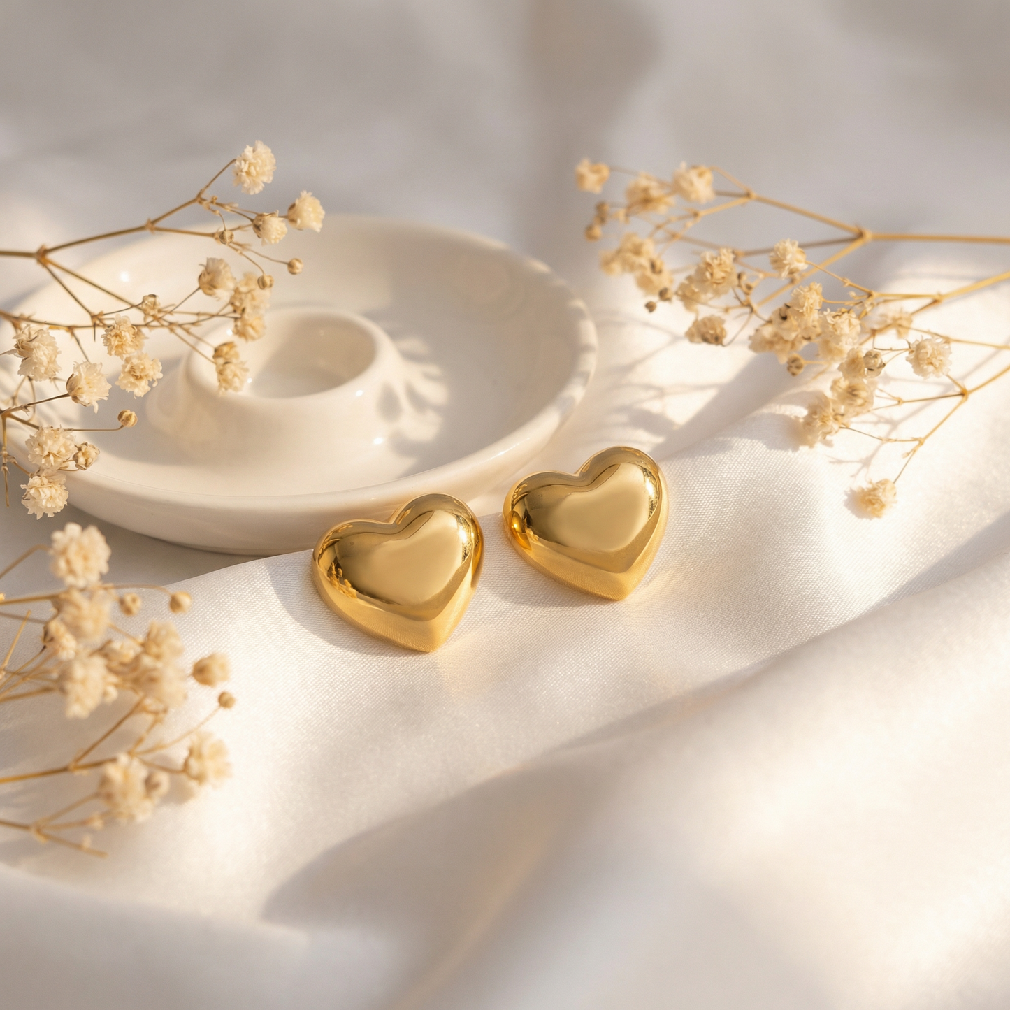 HEART EARSTUD ( Anti tarnish )