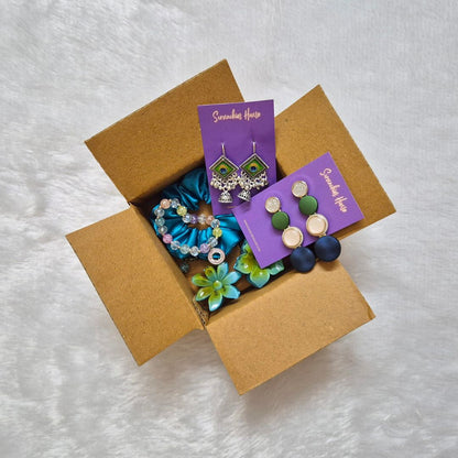 TEAL GREEN MINI HAMPER