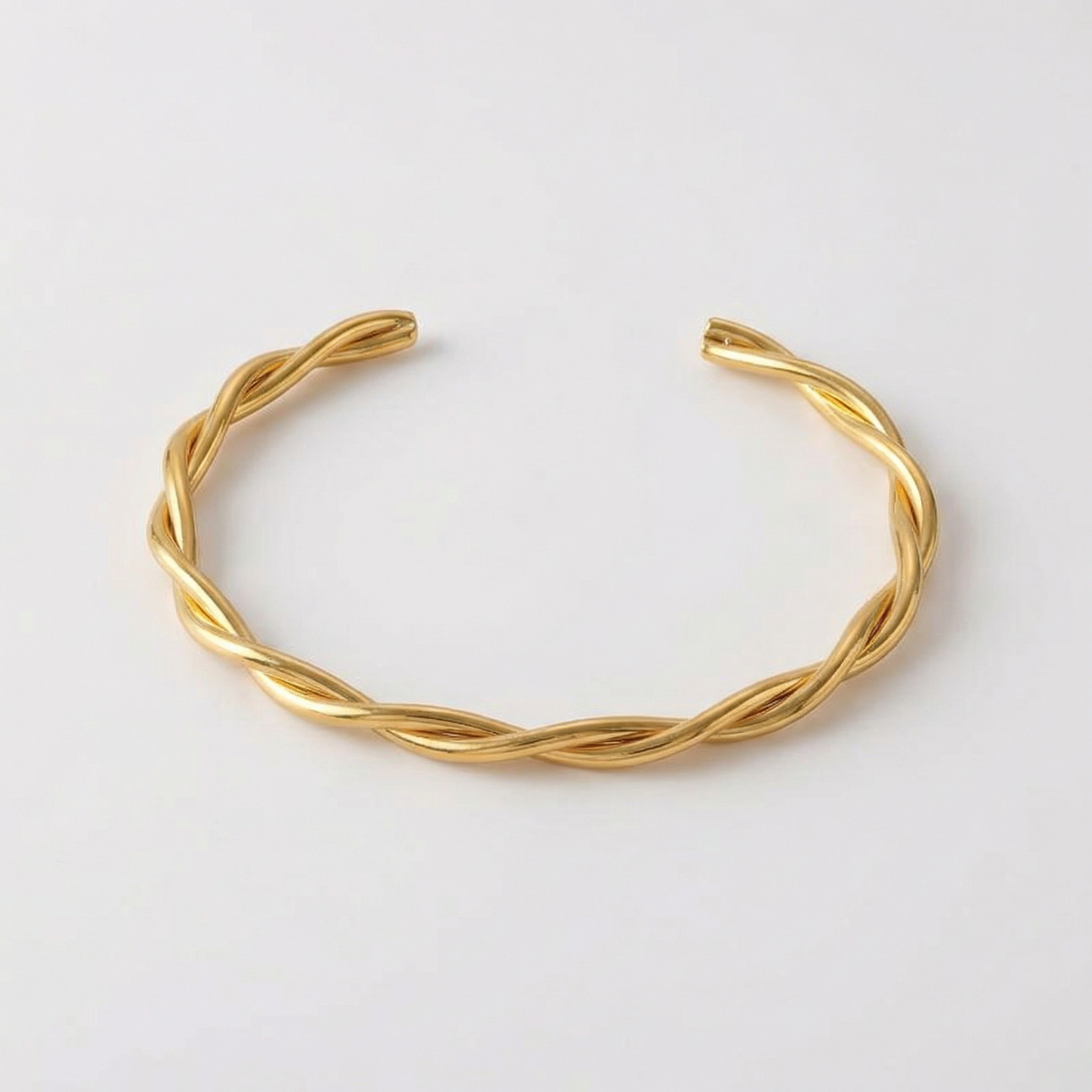 TWISTED DESIGN BRACELET ( Anti tarnish )